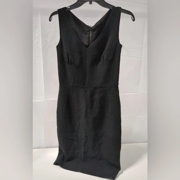 🛑 1 hour sale. Dolce & Gabbana Women's Black Sleeveless Dress - Size 42 - Picture 2 of 4